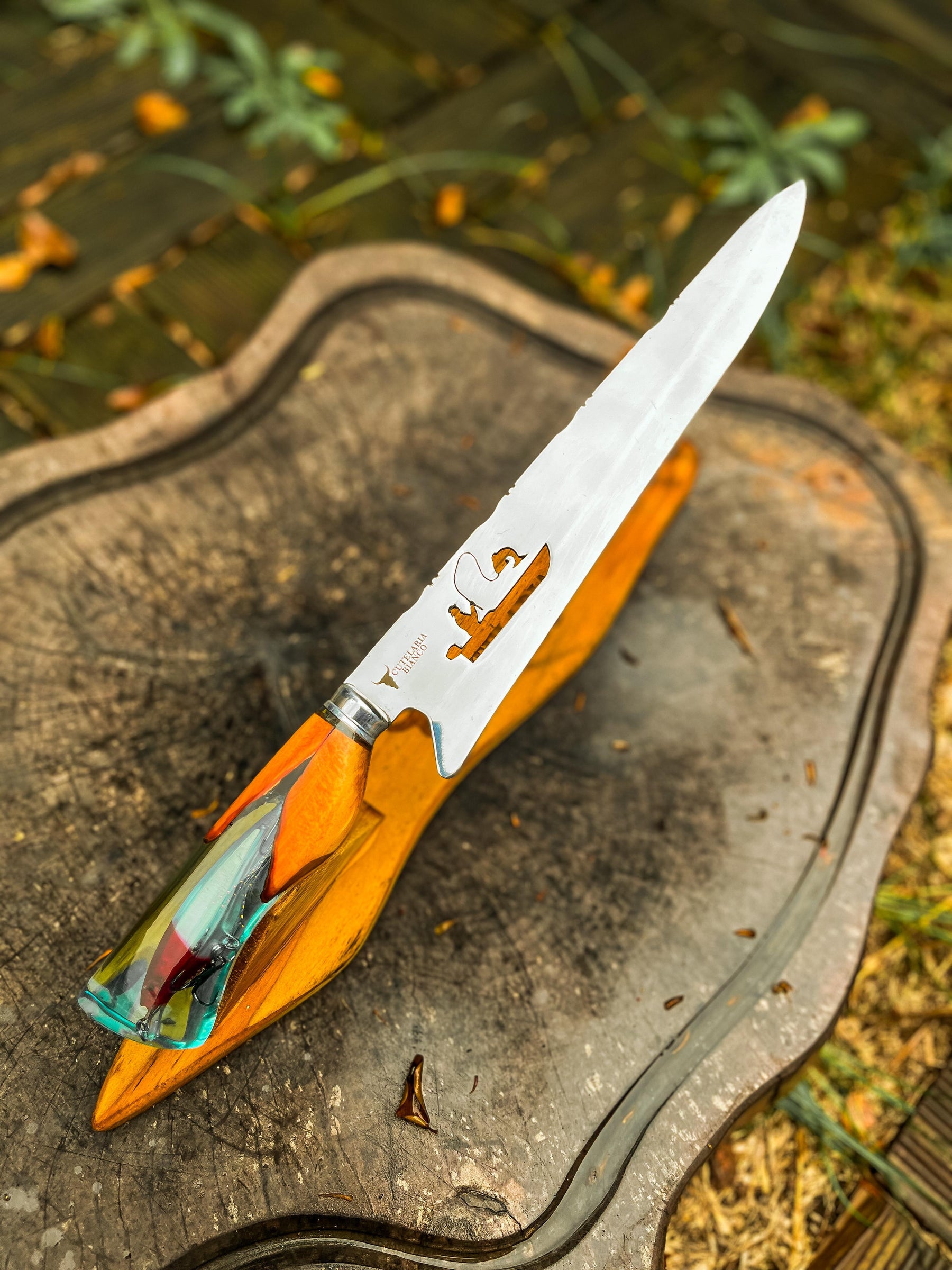 Faca Artesanal Pescador Premium + Estojo em Couro