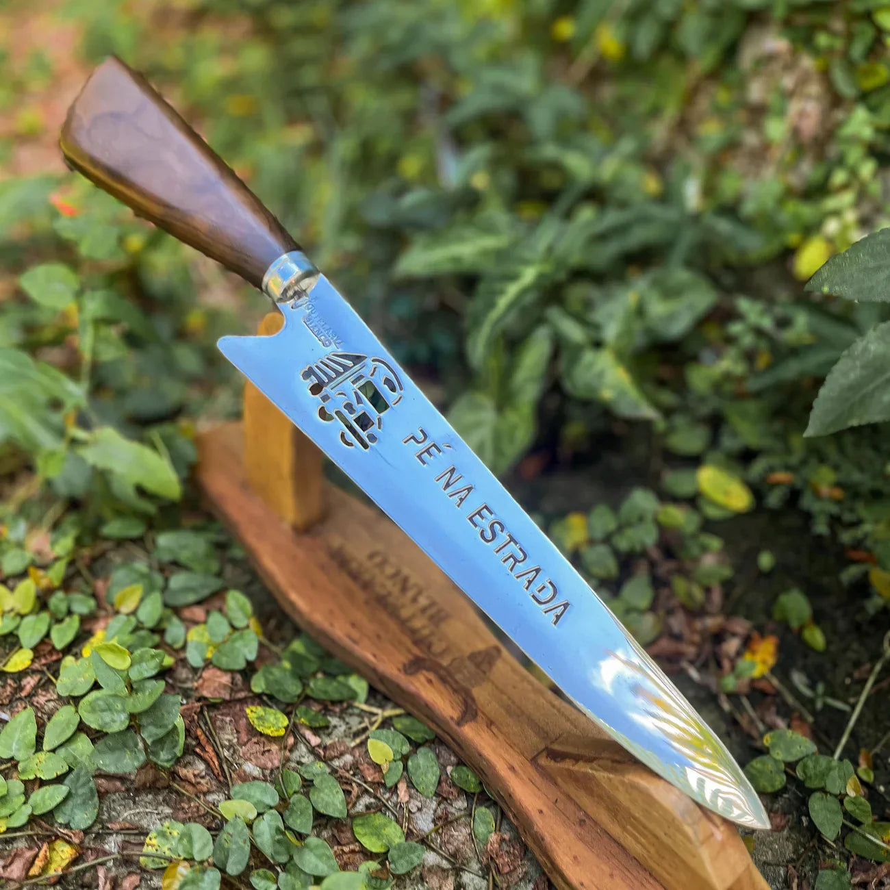 Faca Artesanal P/ Churrasco 10" 3mm Lâmina com Cabo madeira + Case especial em couro - VARIOS TEMAS NA LAMINA