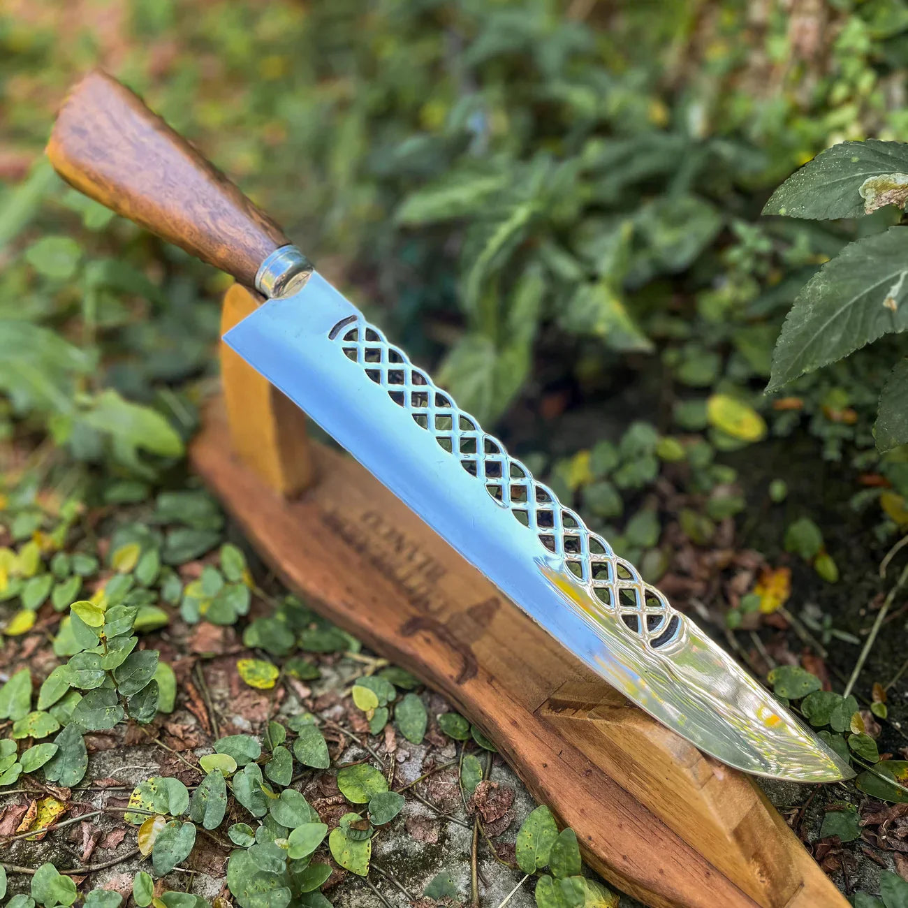 Faca Artesanal P/ Churrasco 10" 3mm Lâmina com Cabo madeira + Case especial em couro - VARIOS TEMAS NA LAMINA